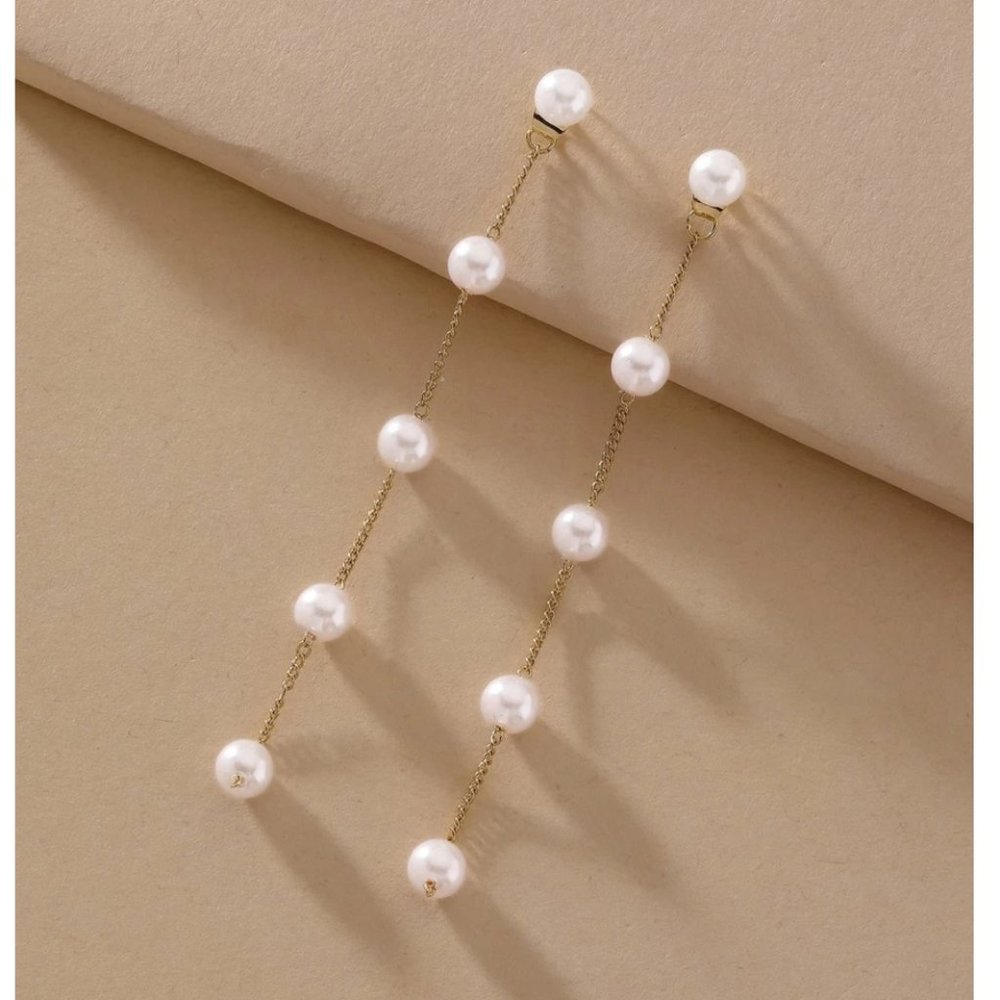 🌟 New 🌟 Elegant Faux Pearl Decor Drop Earrings